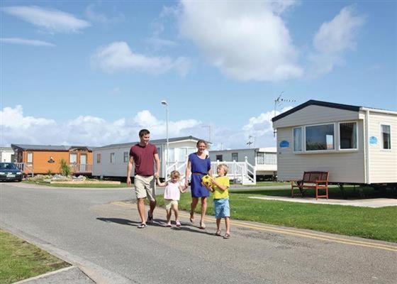 Caravan Hire Golden Sands Sea Front Kinmel Bay Luaran gambar