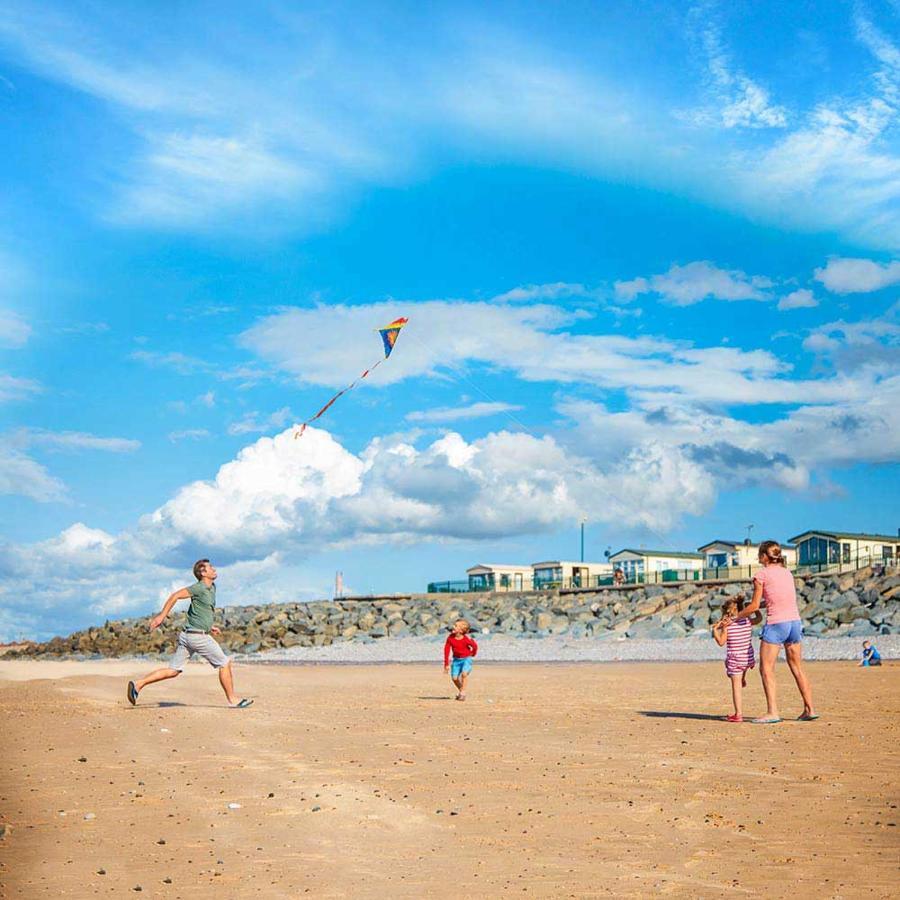 Caravan Hire Golden Sands Sea Front Kinmel Bay Luaran gambar
