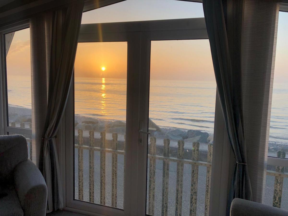 Caravan Hire Golden Sands Sea Front Kinmel Bay Luaran gambar