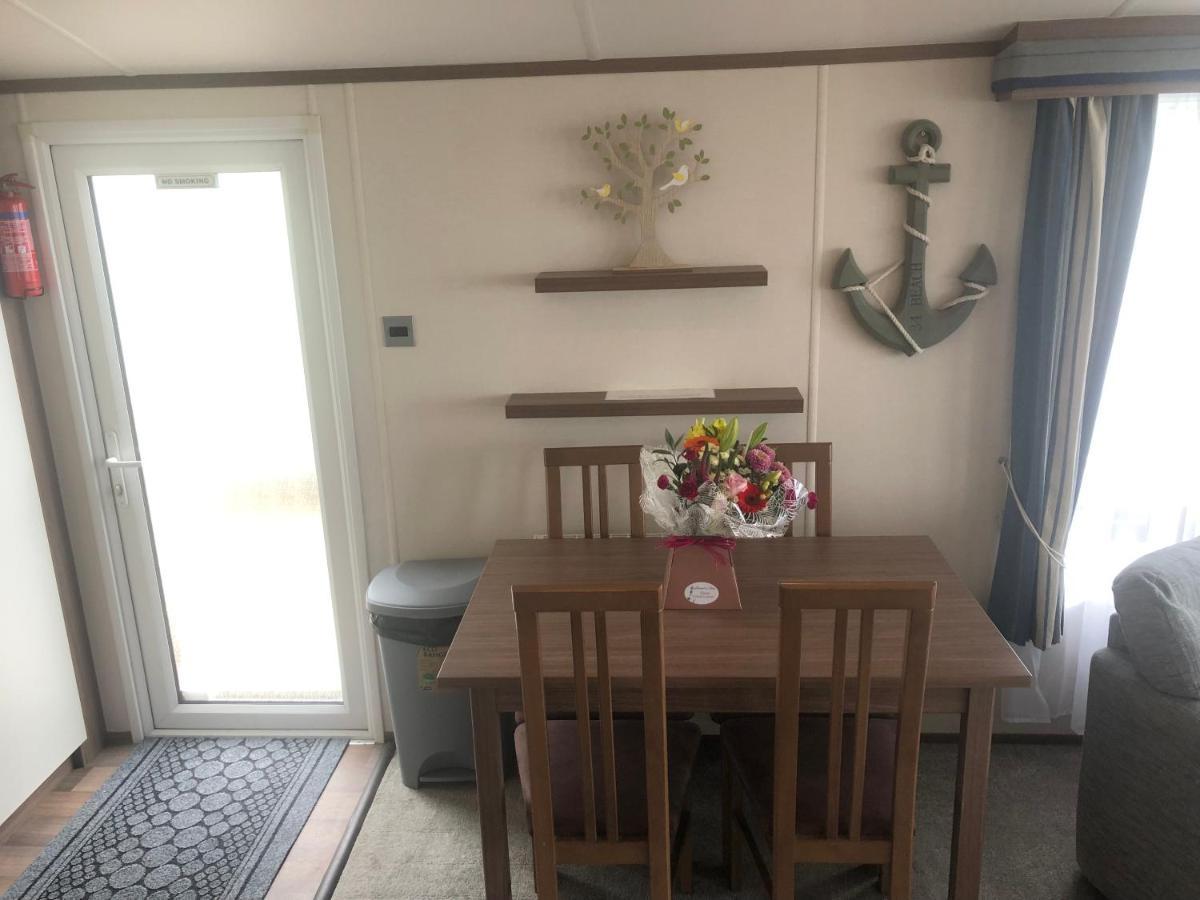 Caravan Hire Golden Sands Sea Front Kinmel Bay Luaran gambar